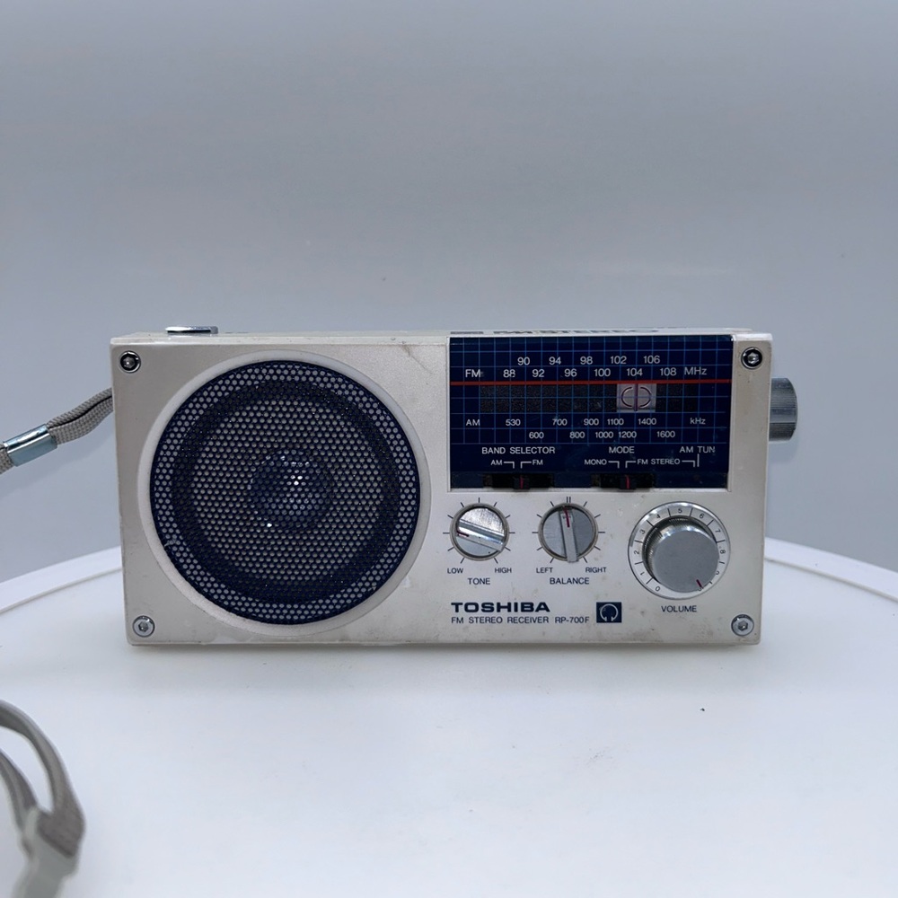 Vintage TOSHIBA FM Stereo Receiver RP-700F/ Radio